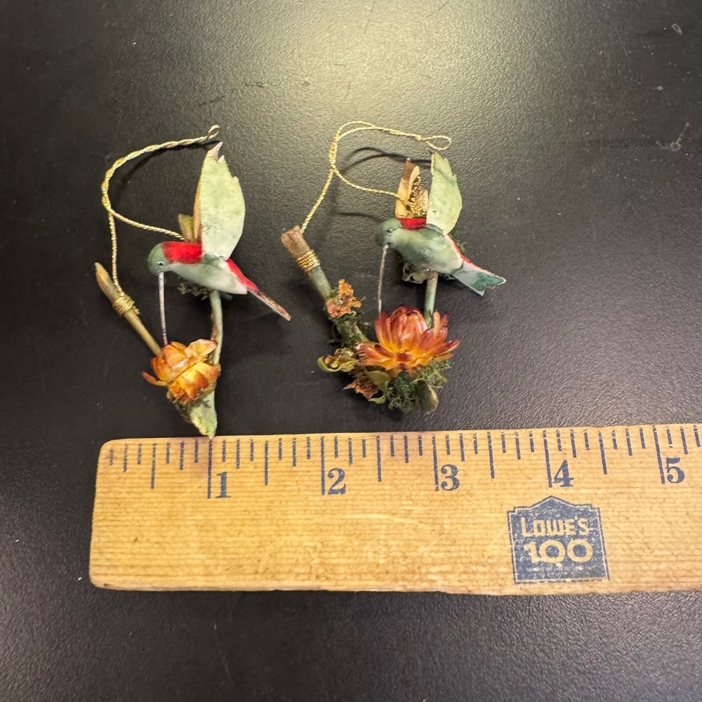 Hummingbird Ornament Set 2 Small Green Red Dried‎ Flower Woodland Nature Decor - Picture 4 of 4